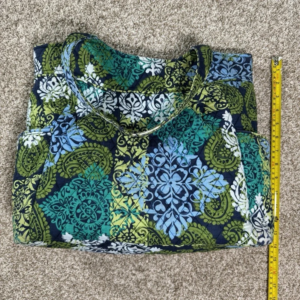 Vera Bradley Caribbean Sea Tote Side Pockets Inside Zip Pocket